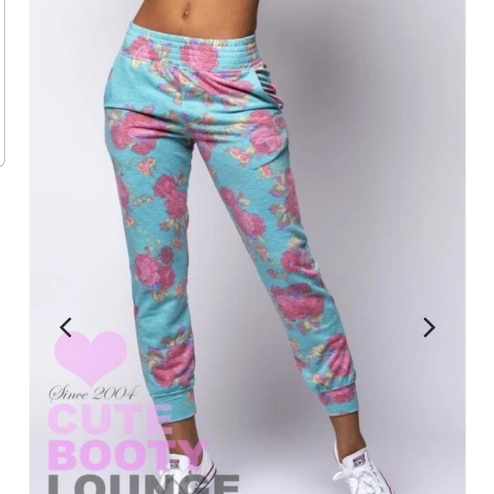 Cute booty lounge floral joggers